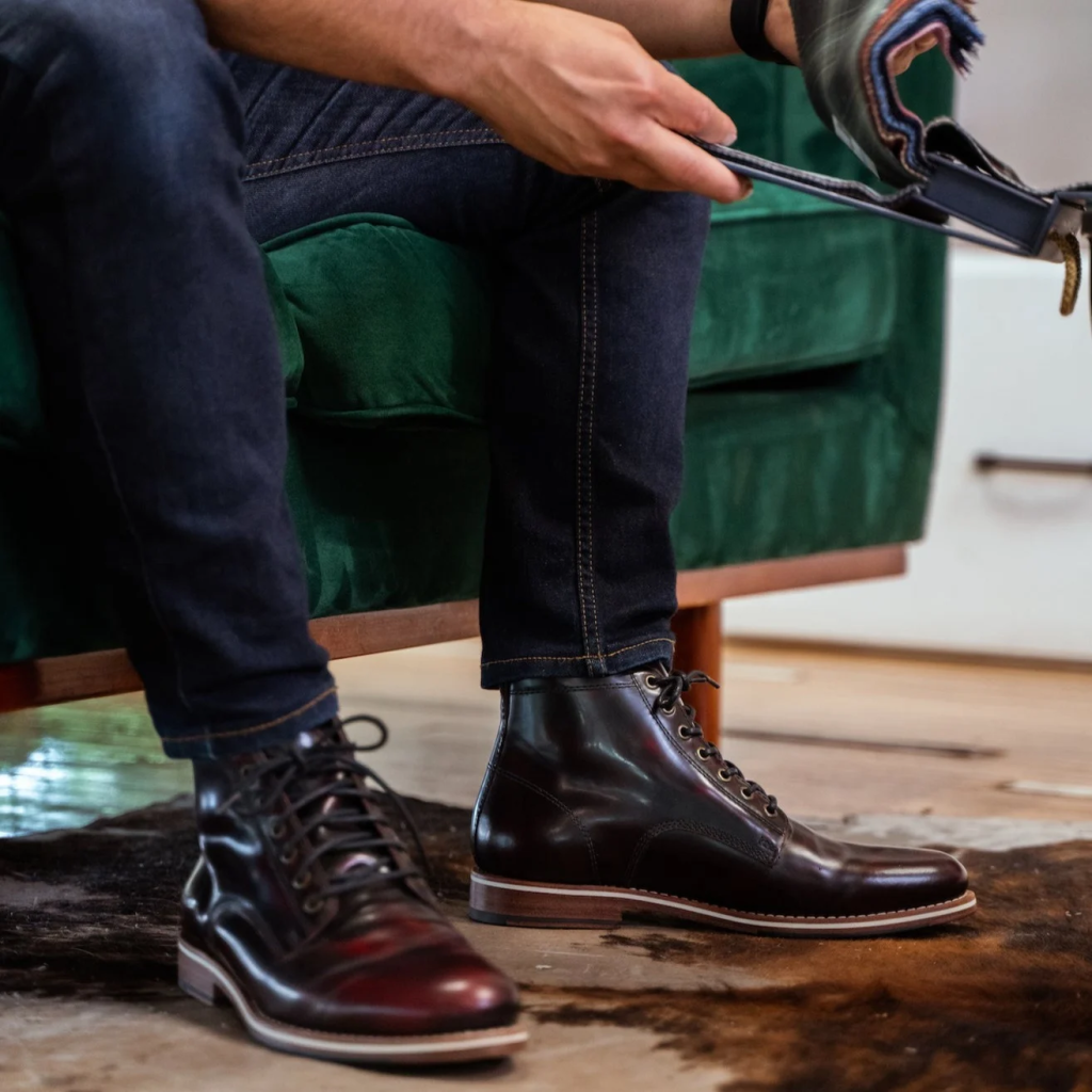Best lace-up leather boots for men. 